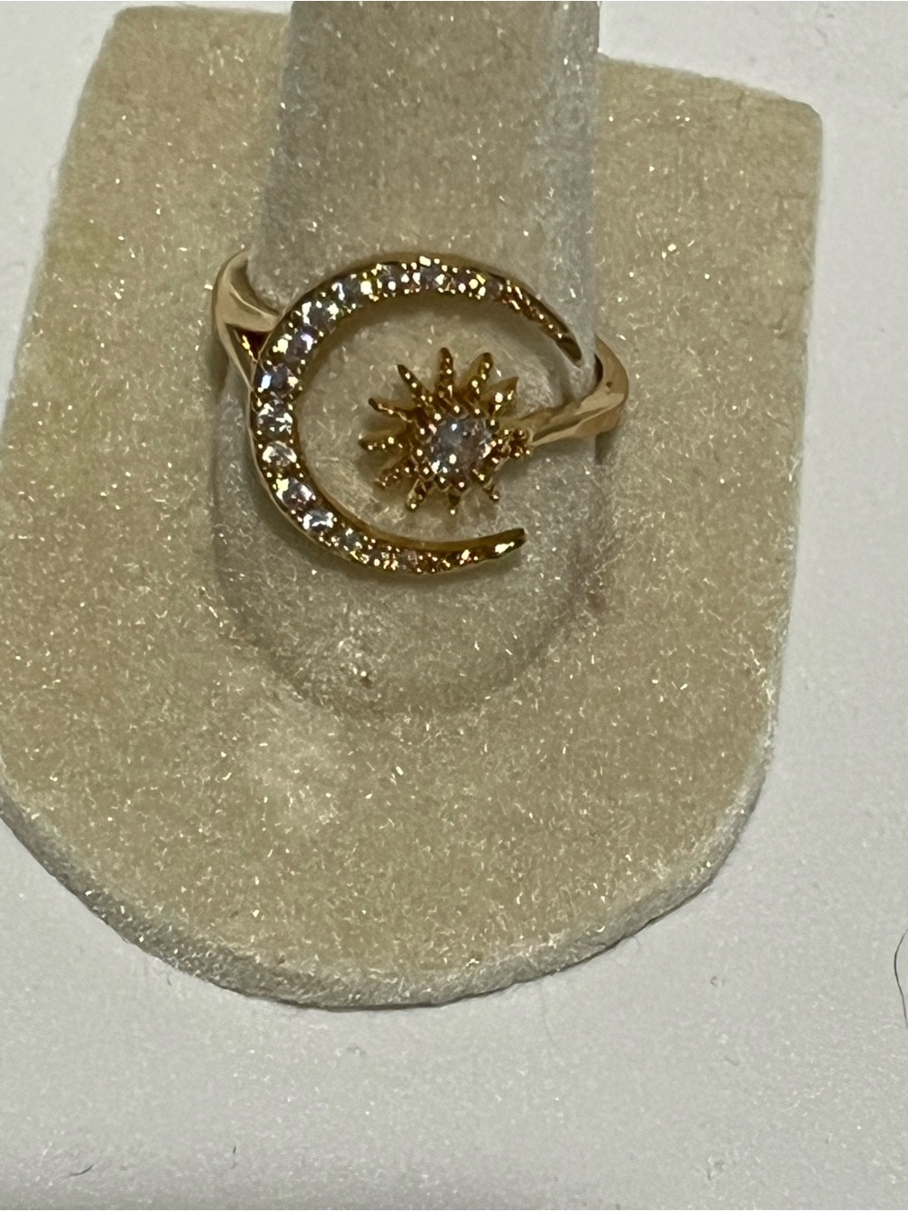 Gold Tone Crescent Moon and Star Ring Size 8